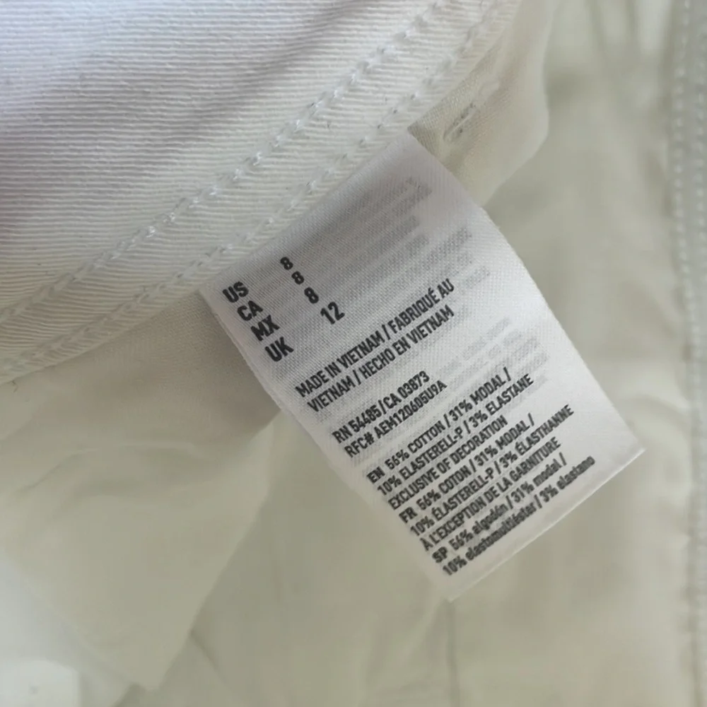 American Eagle white shorts stretching size 8 - Picture 4 of 7